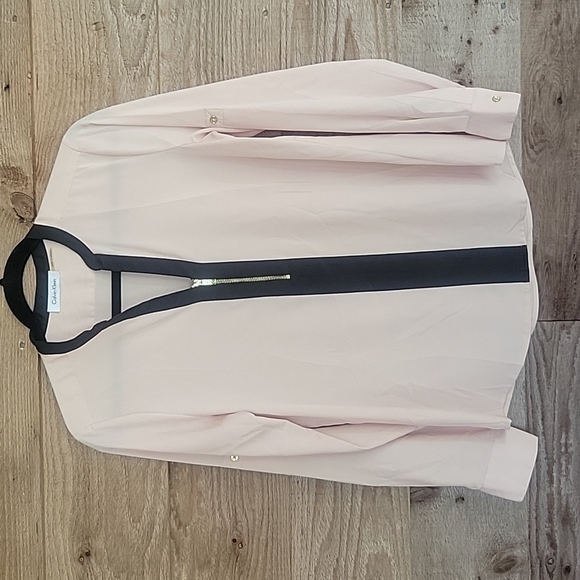 Calvin Klein Quarter Zip Blush with Black Trim Blouse Size Medium - Picture 1 of 8